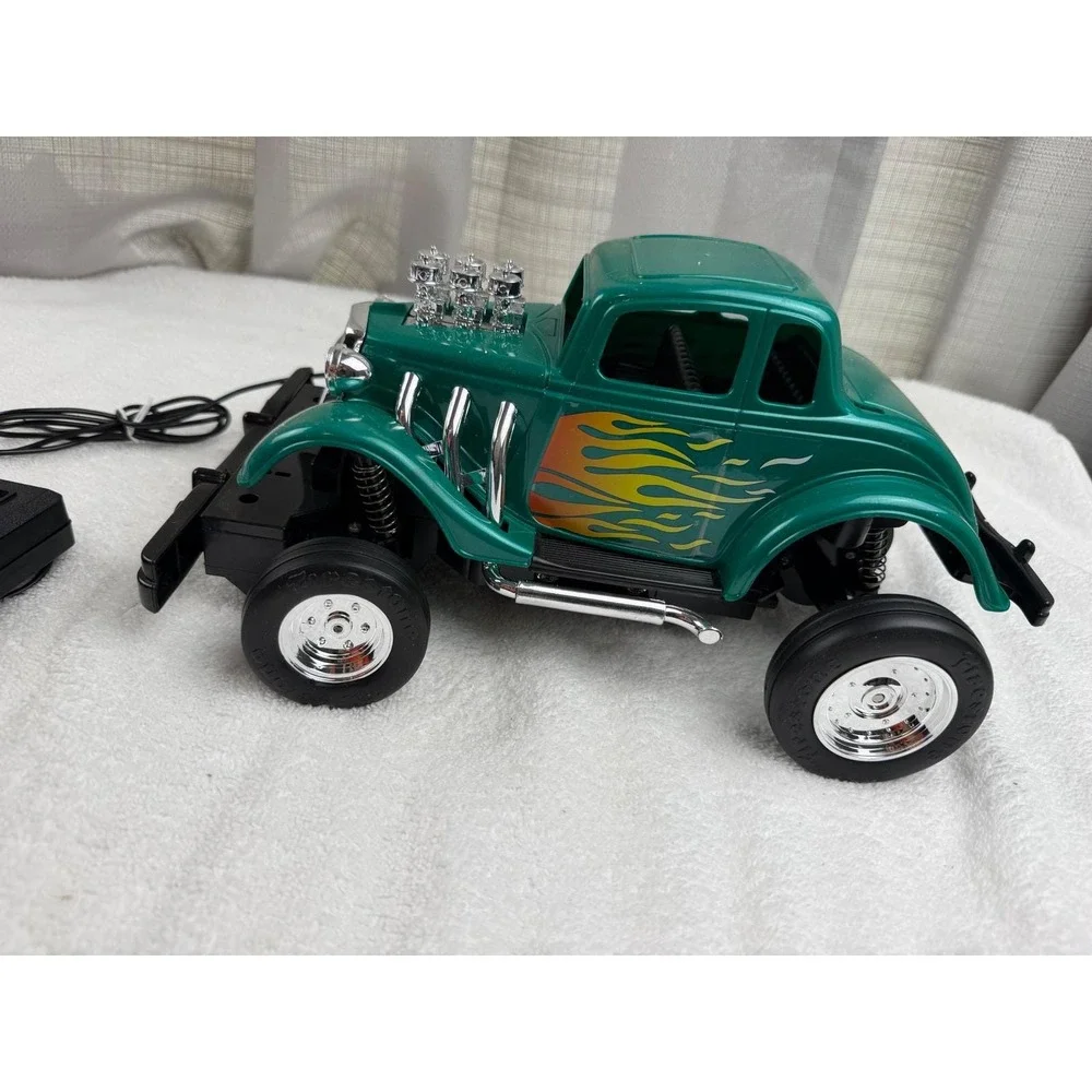 Vintage EZ-TEC Ford Hot Rod RC Car Teal Green Flame Graphics No. 72752 Wired RC